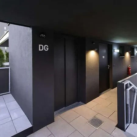 Blackhome East I Contactless Check-in Apartahotel Innsbruck