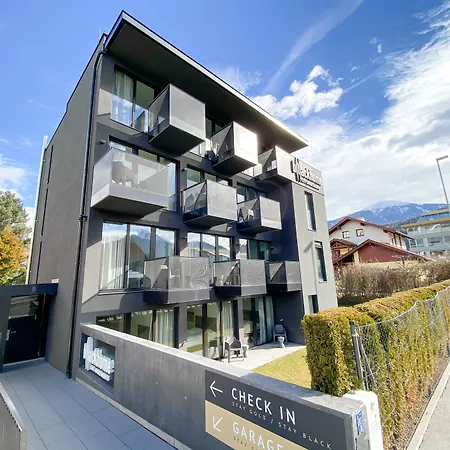 Blackhome East I Contactless Check-in Апарт-готель 3*