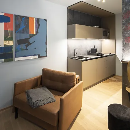 Blackhome East I Contactless Check-in Lägenhetshotell