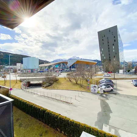 Aparthotel Blackhome East I Contactless Check-in Innsbruck