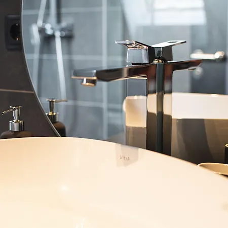 Aparthotel Blackhome East I Contactless Check-in Innsbruck