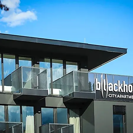 Blackhome East I Contactless Check-in 3*