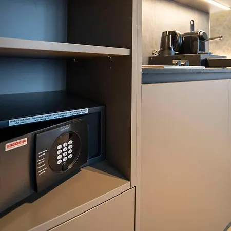 Апарт-отель Blackhome East I Contactless Check-in Инсбрук