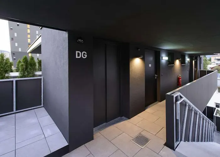 Blackhome East I Contactless Check-in Aparthotel Innsbruck