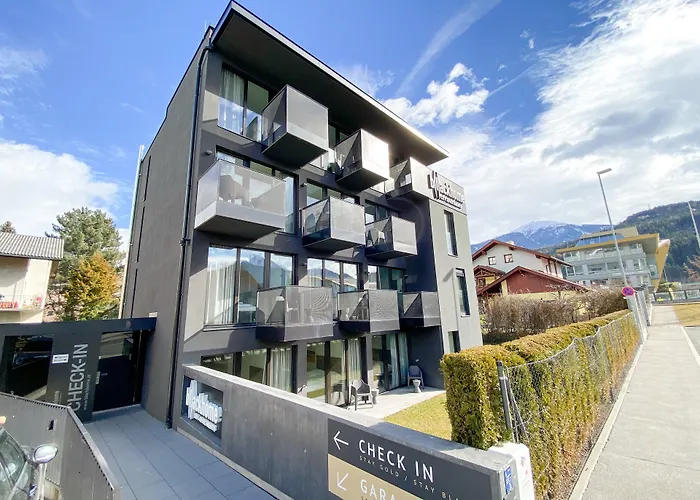 Blackhome East I Contactless Check-in Апарт-готель 3*