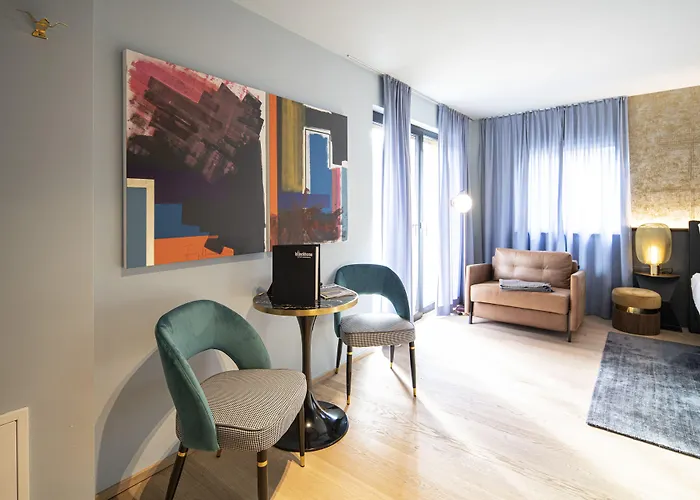 Апарт-готель Blackhome East I Contactless Check-in 3*