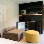 Blackhome East I Contactless Check-in Інсбрук
