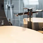 Апарт-готель Blackhome East I Contactless Check-in Інсбрук
